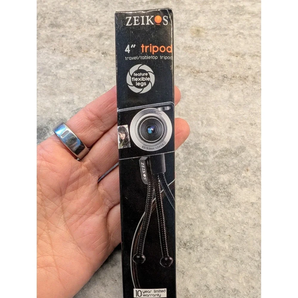 New In‎ Box Zeikos 4
